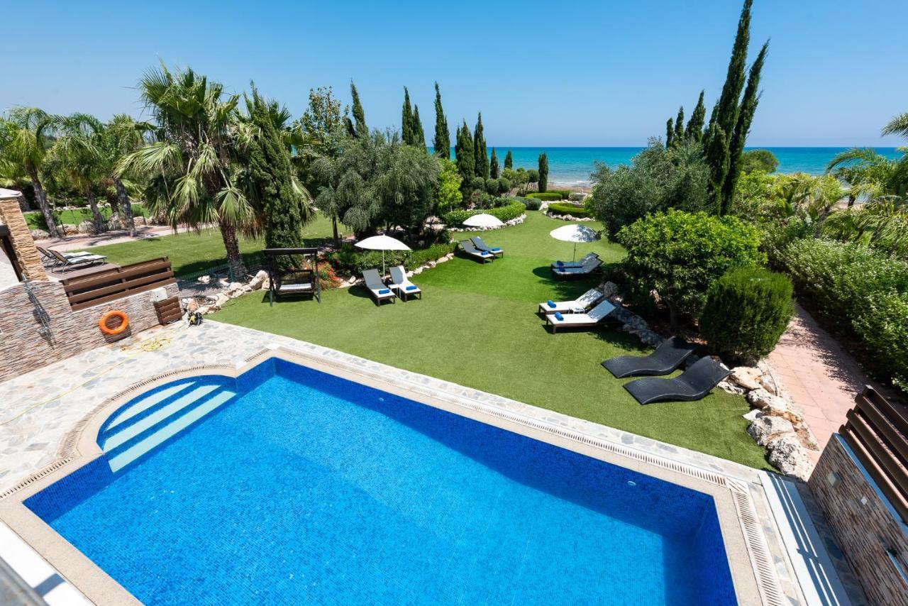 Villa Sea Front Oceanus H3 By Ezoria *